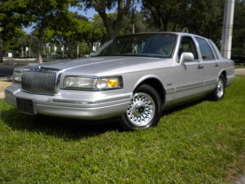 1997 Lincoln Town Car for sale