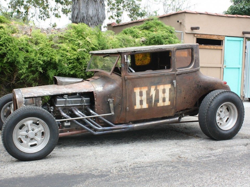 1927 Ford 5 Window Coupe