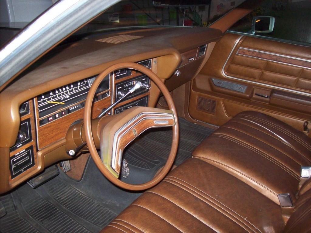 1977 Ford LTD Country Squire