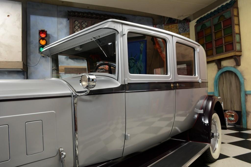 1928 Packard 443 Club Sedan