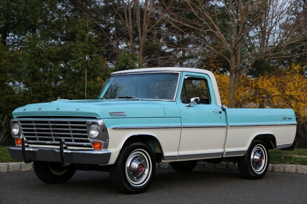 1967 Ford F-100