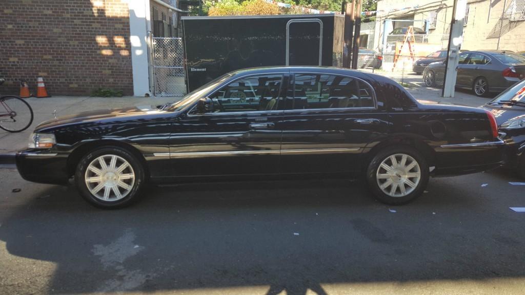 2011 Lincoln Town Car