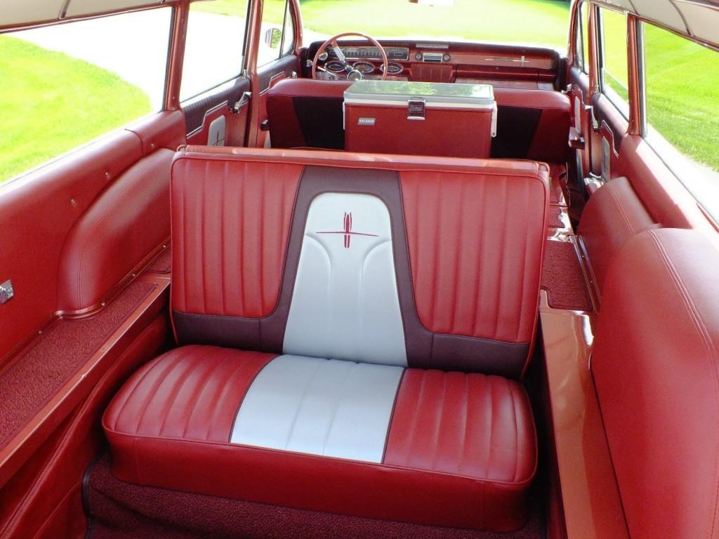 1961 Oldsmobile Dynamic 88 Fiesta