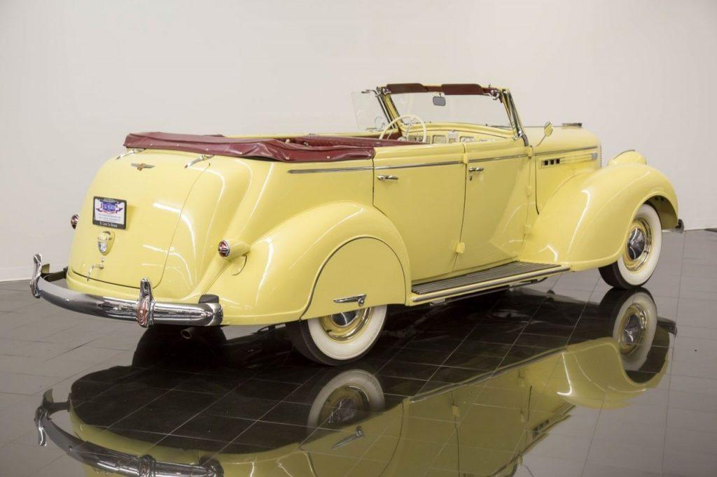 1938 Chrysler Imperial Eight Convertible Sedan