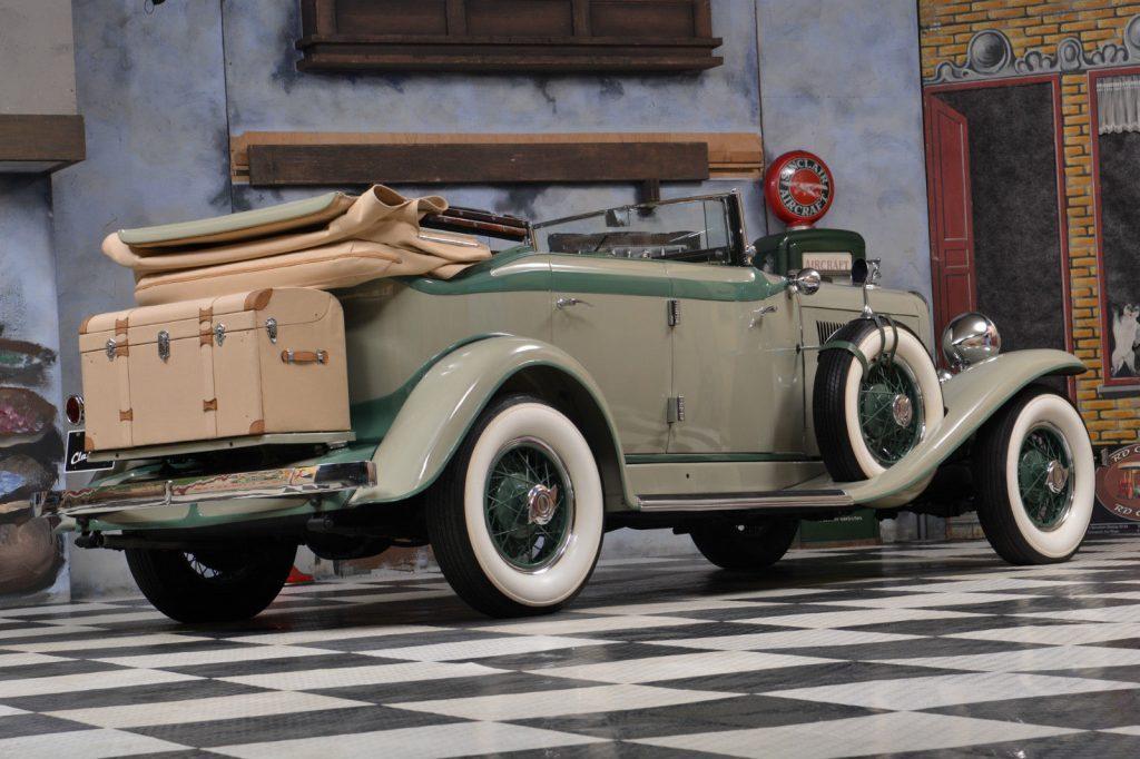 1933 Auburn G80 Phaeton Sedan