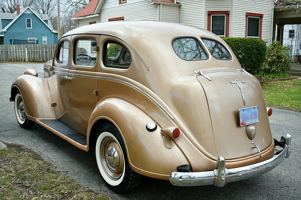 1938 DeSoto S5 Deluxe Sedan