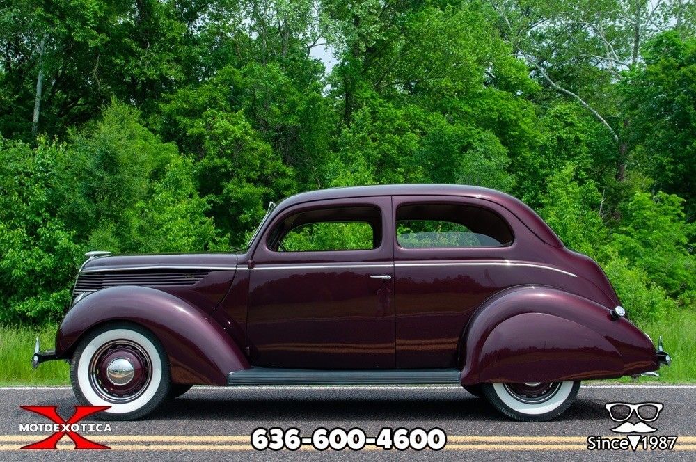 1938 Ford Tudor Deluxe @ American cars for sale