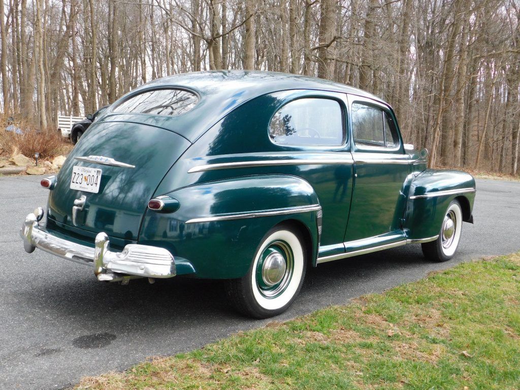 Ford deluxe 1948