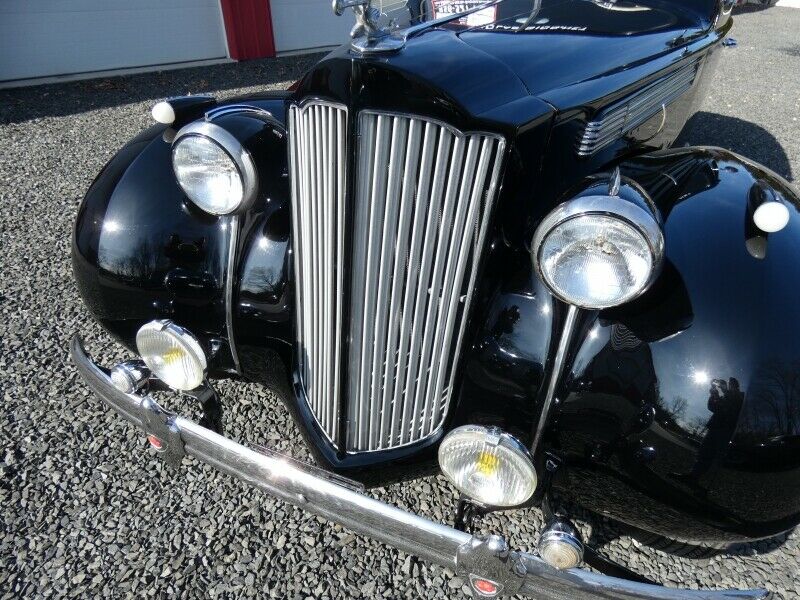 1938 Packard 200 Sedan
