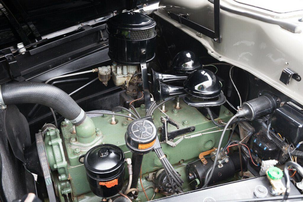1946 Packard Clipper