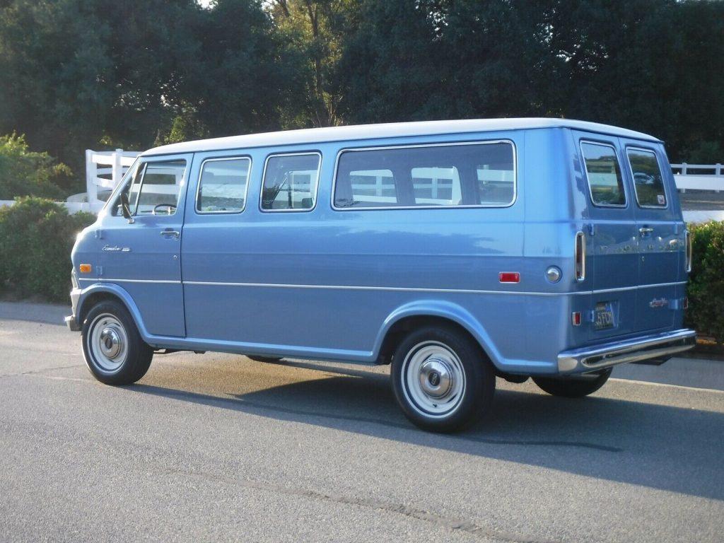 Ford e200 1972