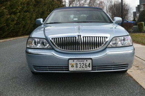 2006 Lincoln Town Car for sale