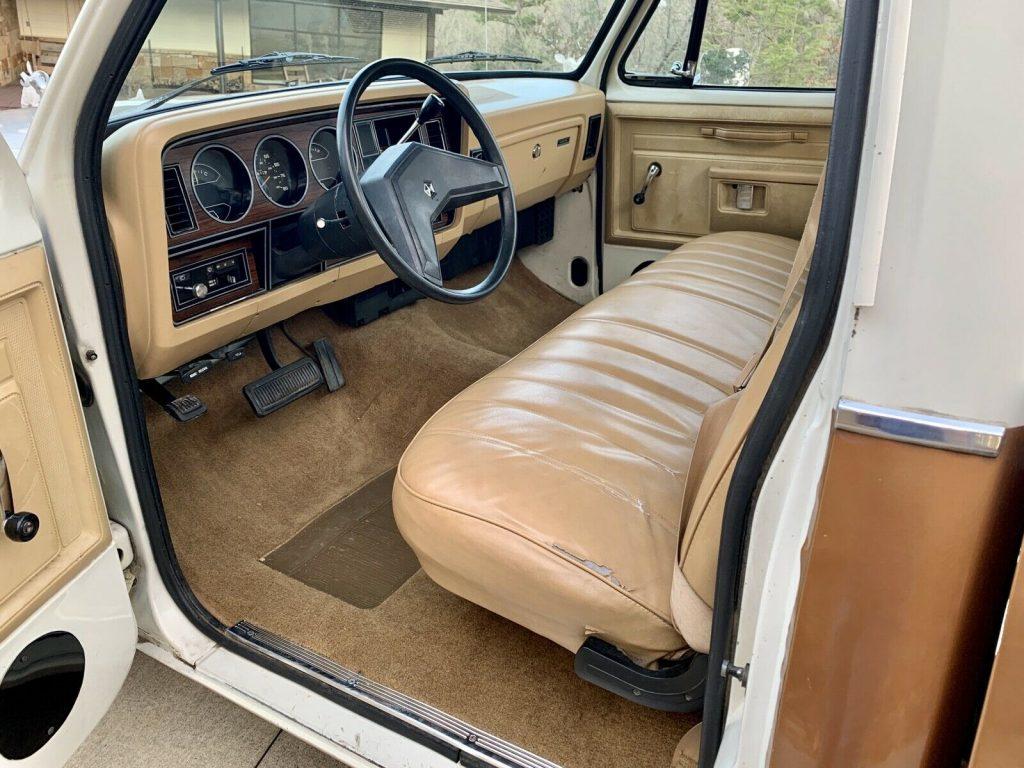 1986 Dodge D100