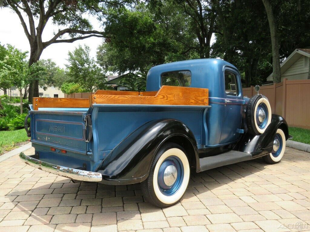 1937 Plymouth PT50