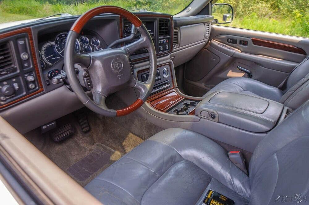 2002 Cadillac Escalade