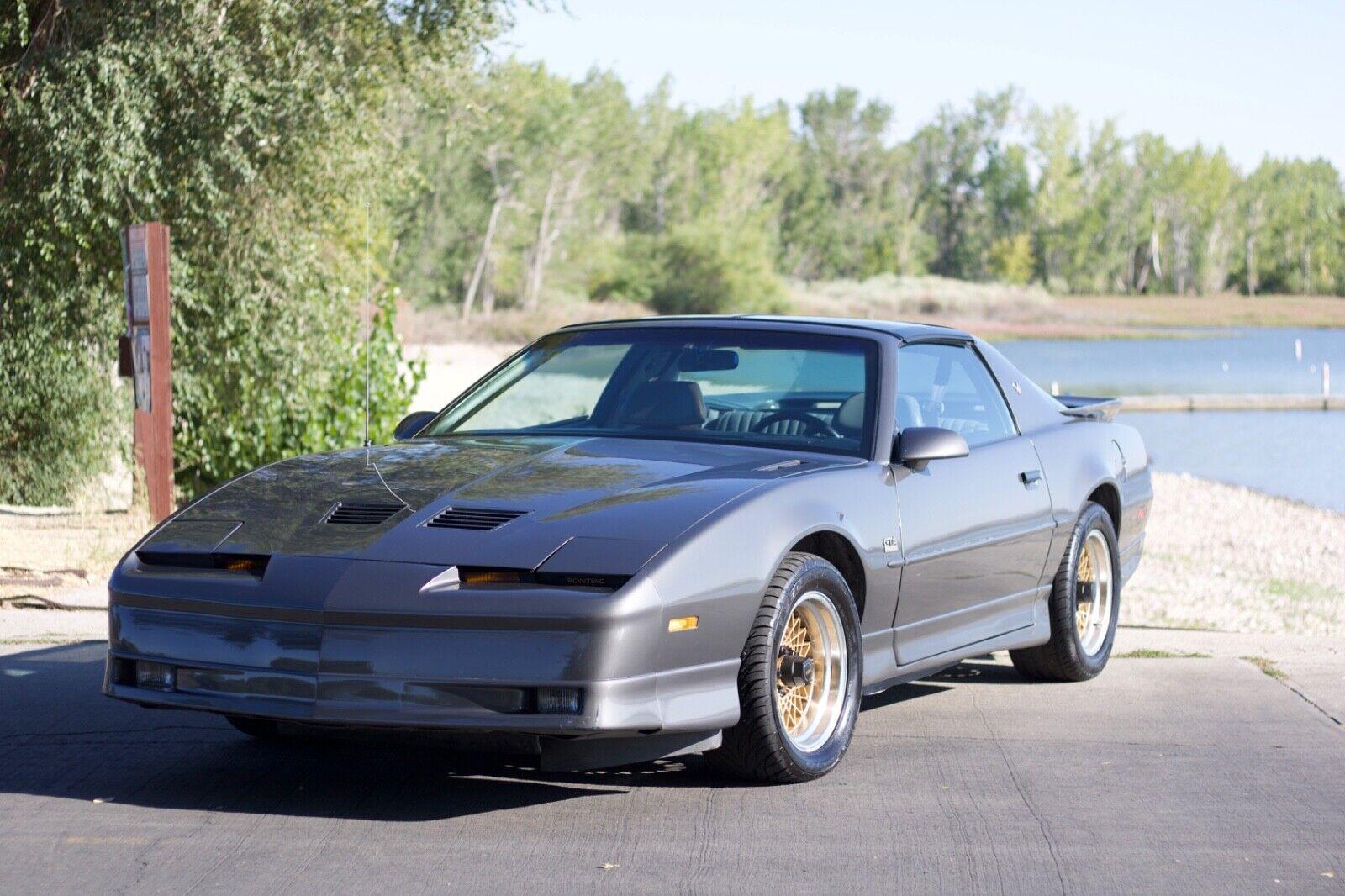 1989 Pontiac Firebird @ American cars for sale