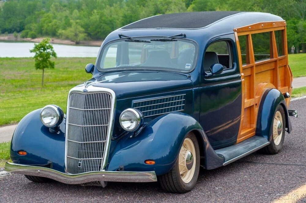 1935 Ford Woody Wagon