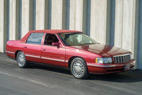 1998 Cadillac DeVille zu verkaufen