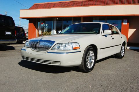 2006 Lincoln Town Car for sale
