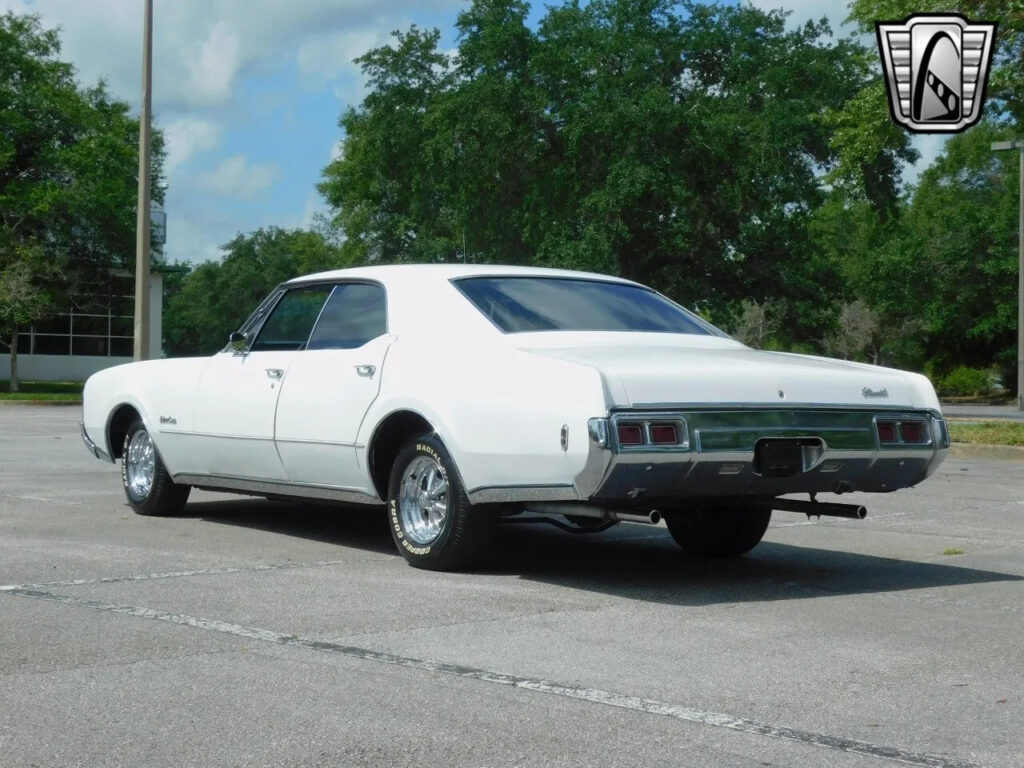 1968 Oldsmobile Delmont