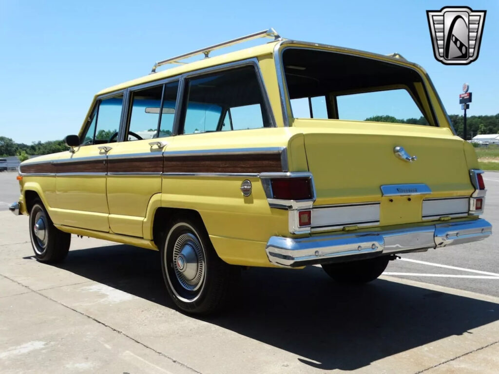 1976 Jeep Wagoneer