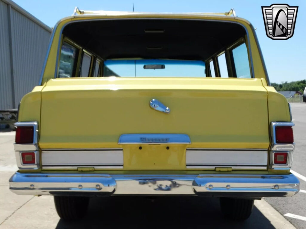 1976 Jeep Wagoneer