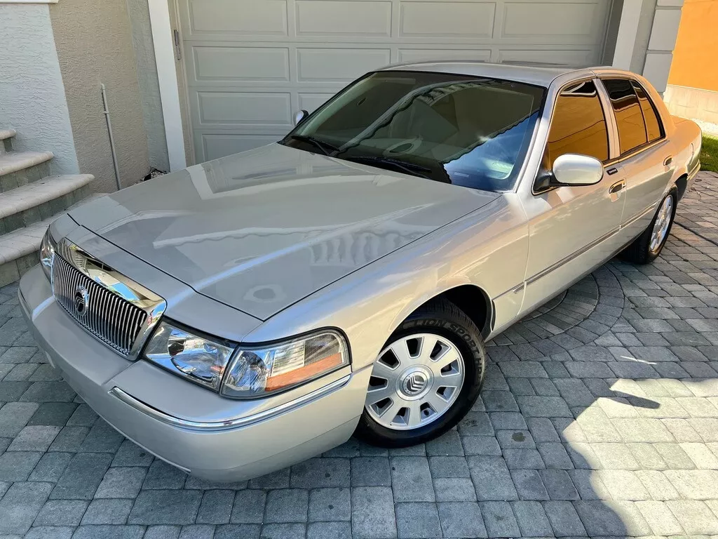 2004 Mercury Grand Marquis for sale