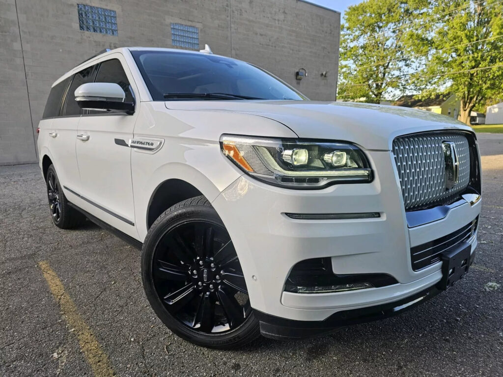 2022 Lincoln Navigator