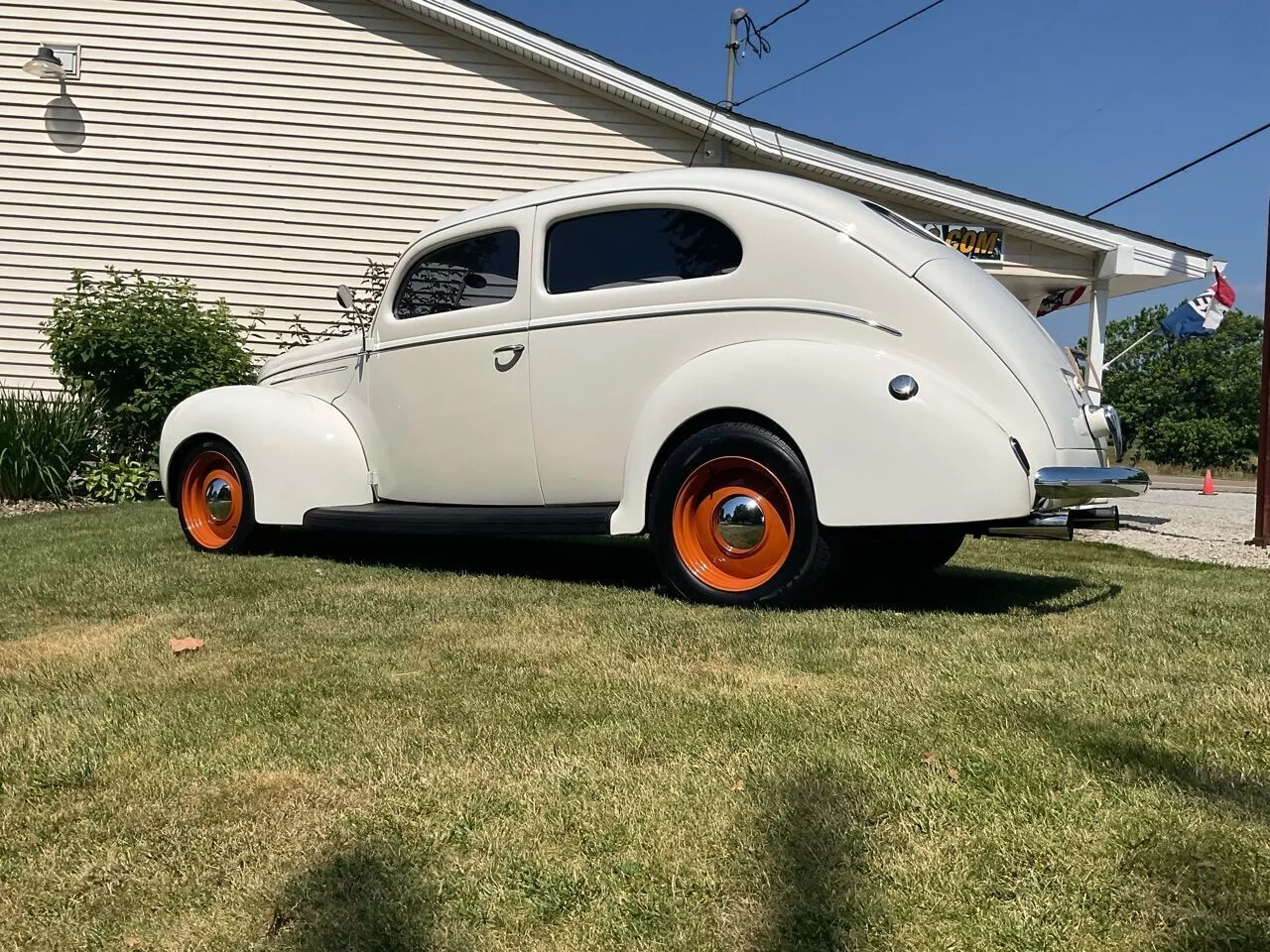 1939 Ford Deluxe Tudor