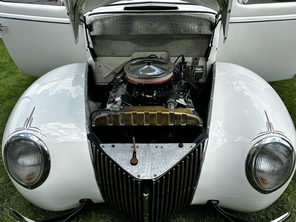 1939 Ford Deluxe Tudor