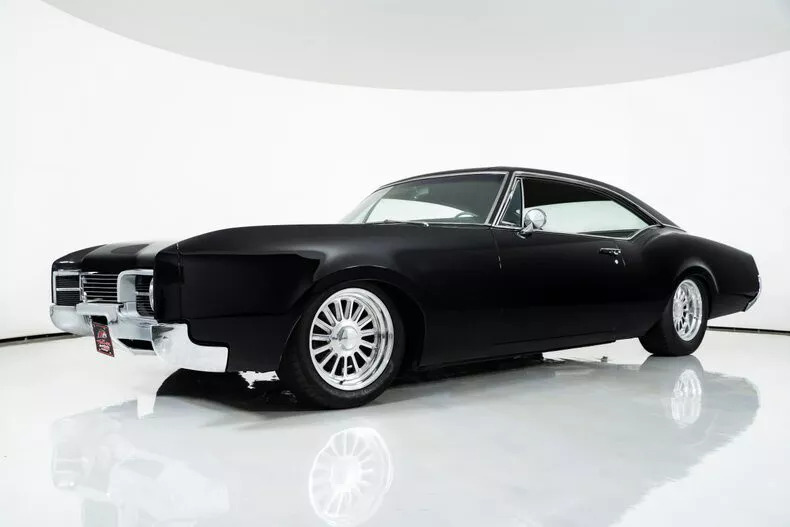 1967 Oldsmobile 88 Delmont