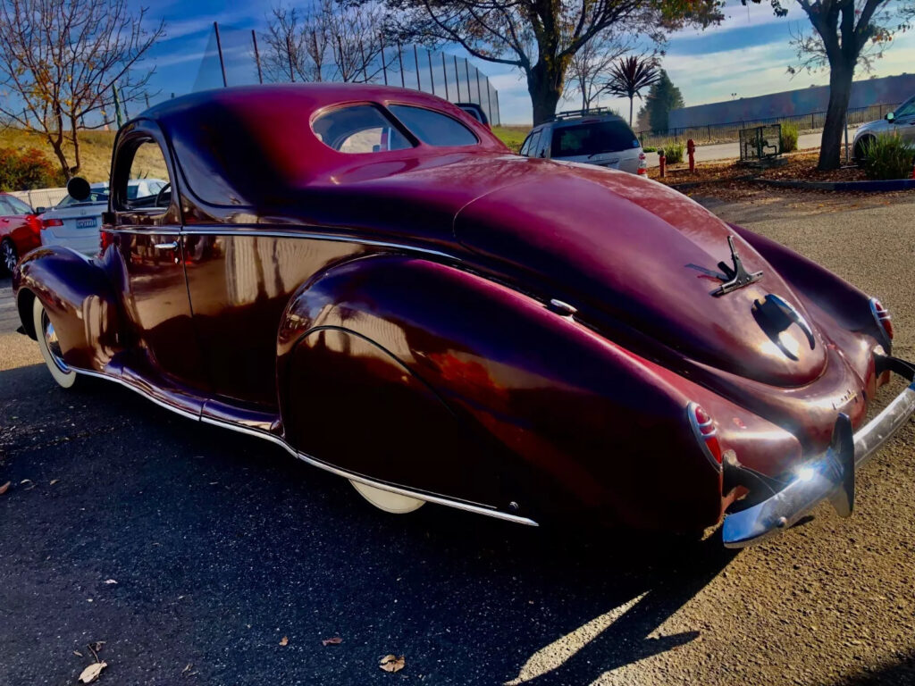 1939 Lincoln Zephyr