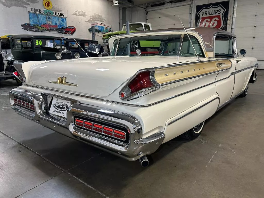 1957 Mercury Turnpike Cruiser