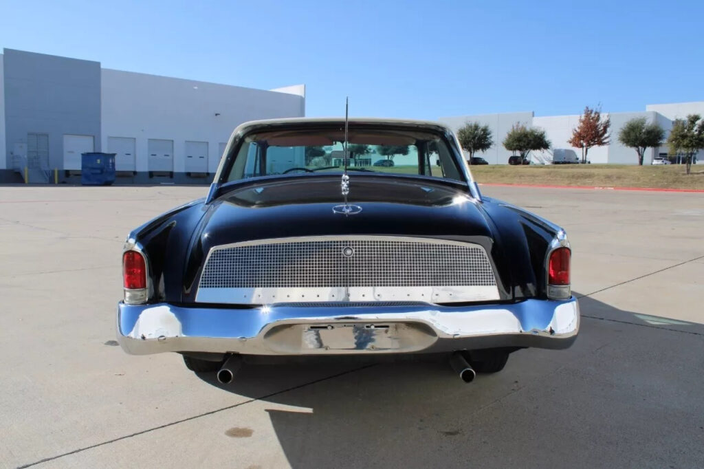 1962 Studebaker Gran Turismo Hawk