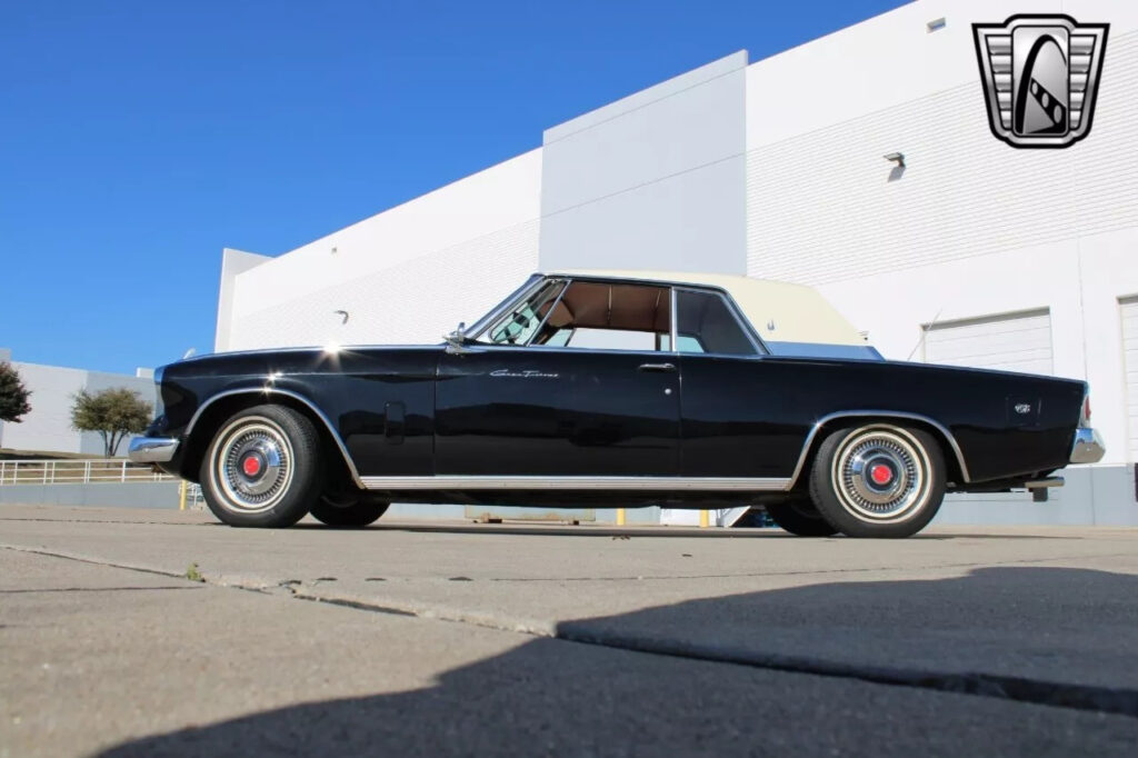 1962 Studebaker Gran Turismo Hawk
