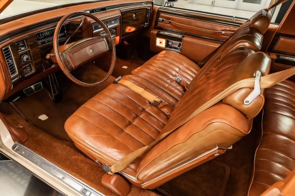 1977 Cadillac Coupe DeVille