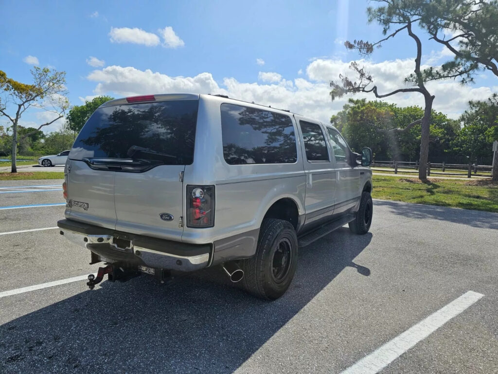 2002 Ford Excursion