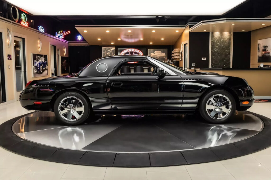 2002 Ford Thunderbird