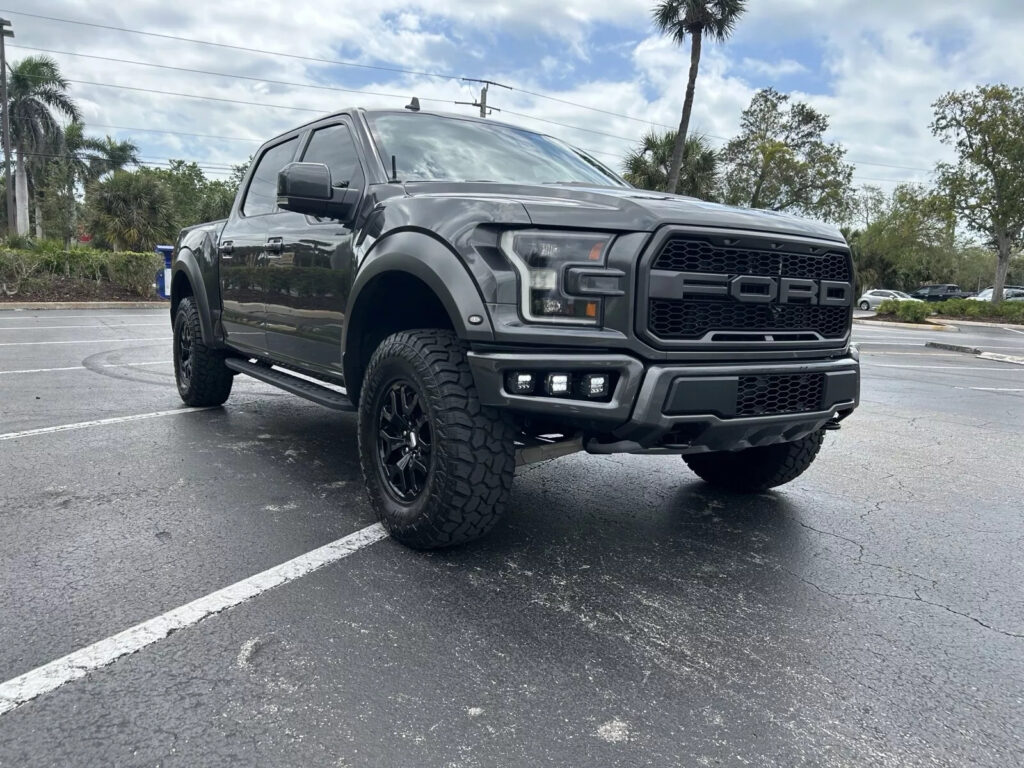 2020 Ford F-150 Raptor