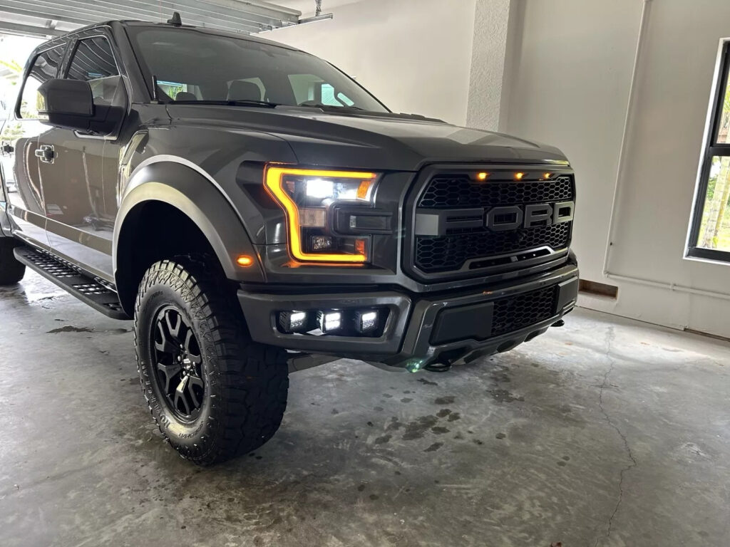 2020 Ford F-150 Raptor