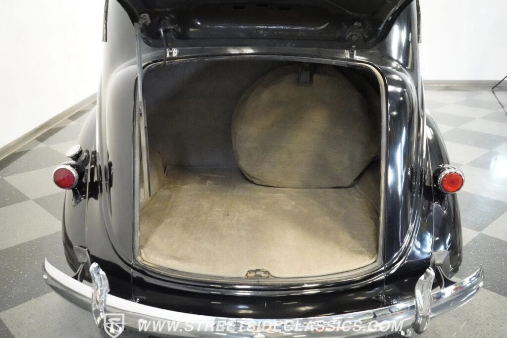 1938 Dodge D8 Touring Sedan