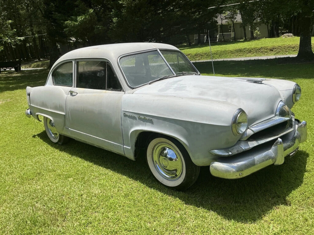 1953 Kaiser Henry J