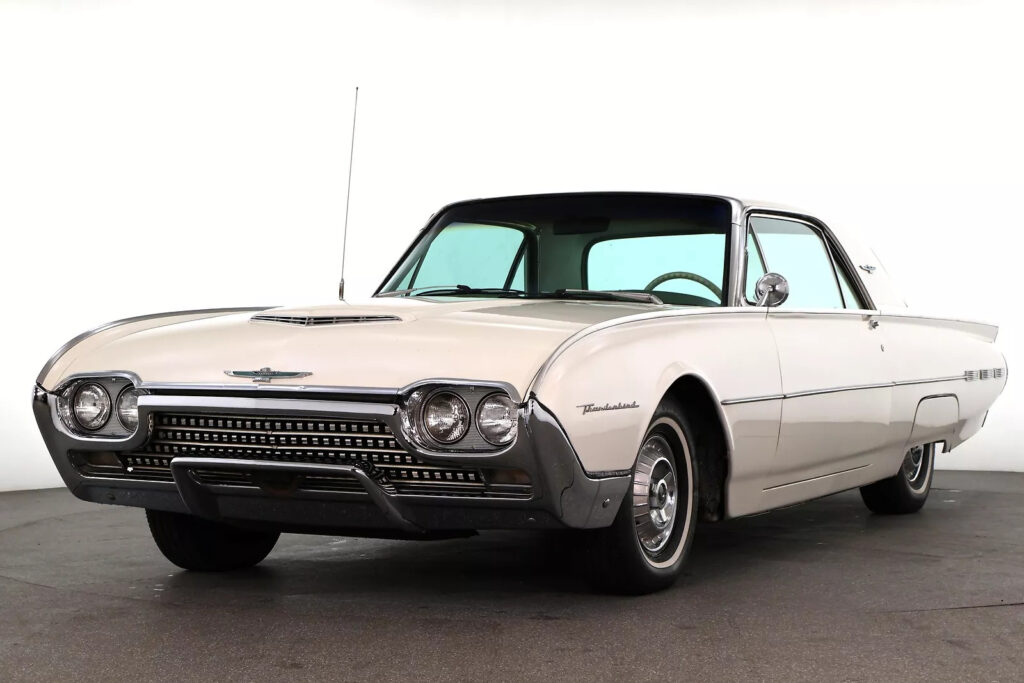 1962 Ford Thunderbird