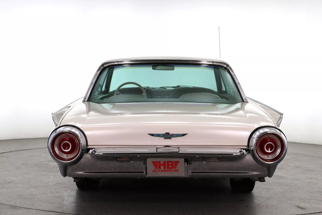 1962 Ford Thunderbird