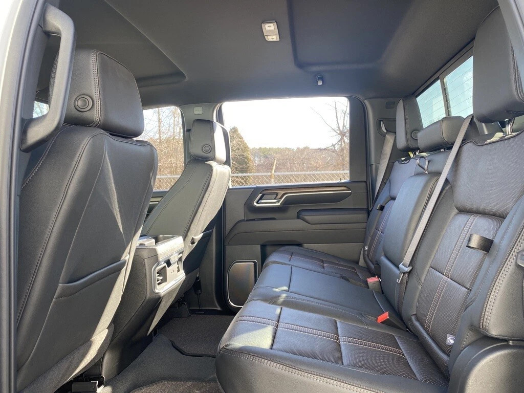 2025 Chevrolet Silverado