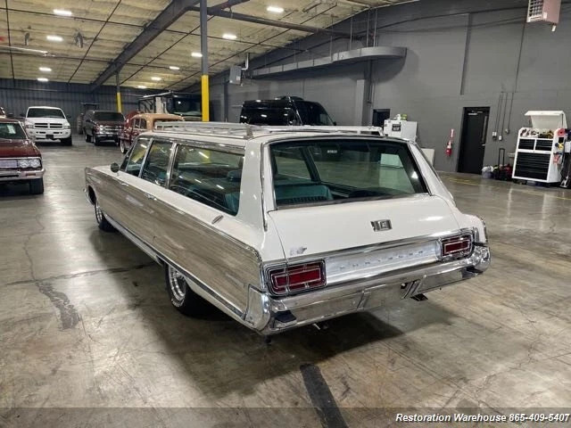 1966 Chrysler Town & Country