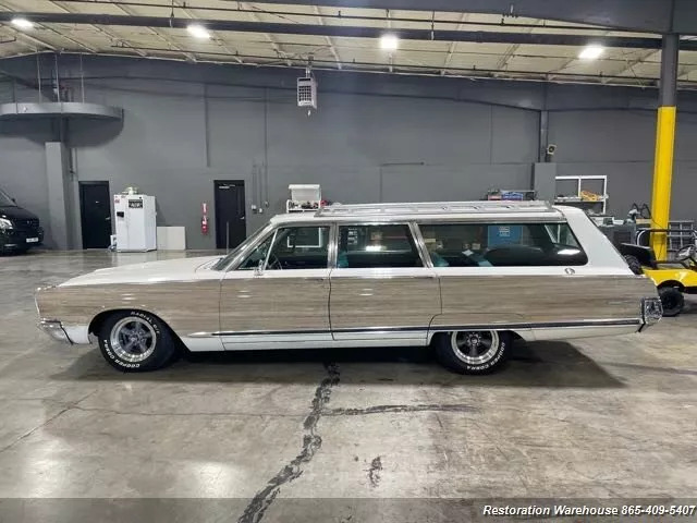 1966 Chrysler Town & Country