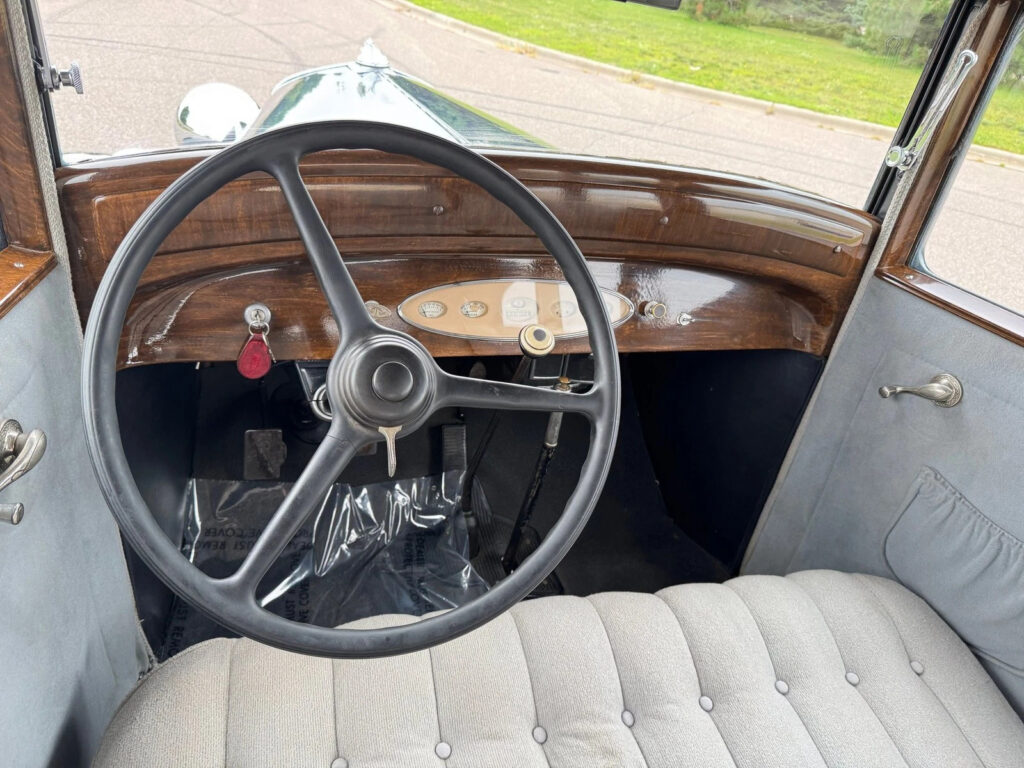 1931 DeSoto Six Sedan