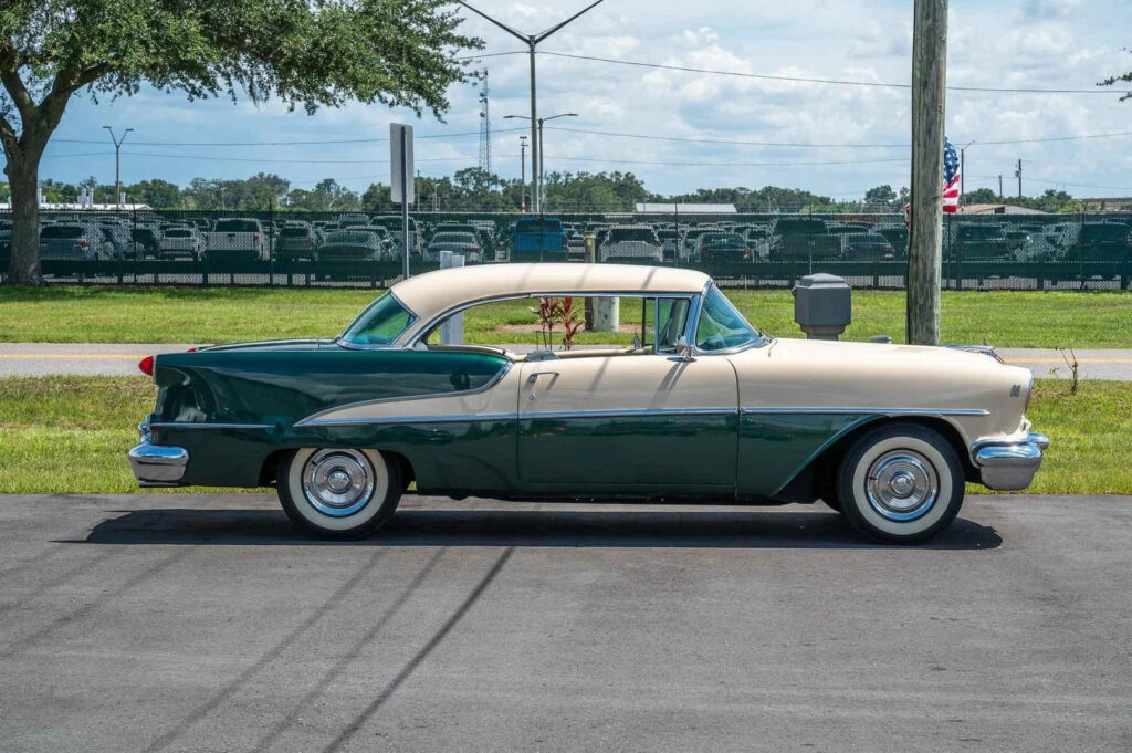 1955 Oldsmobile Rocket 88