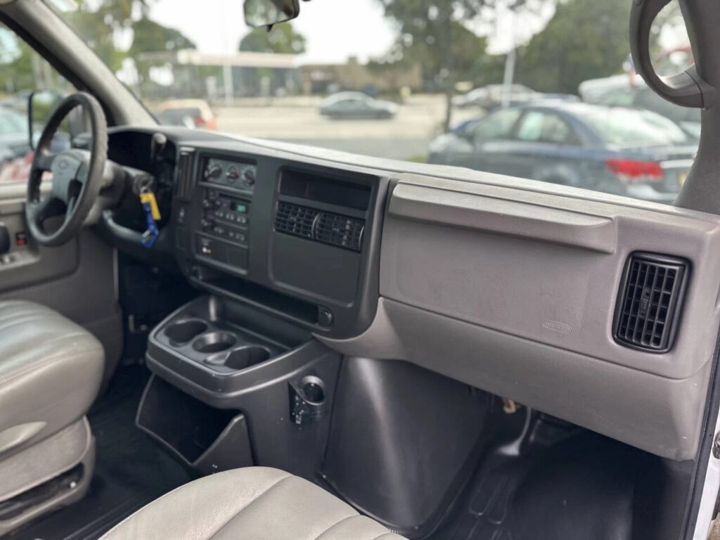 2004 Chevrolet Express
